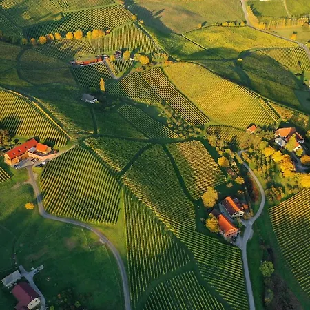 Wurzenberg Südsteiermark Lodge *