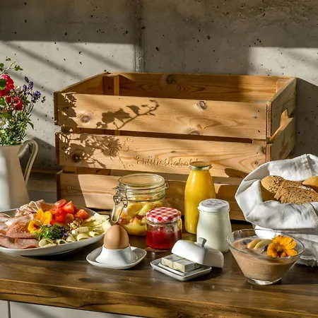 Wurzenberg Hotel Lodges Suedsteiermark Gamlitz