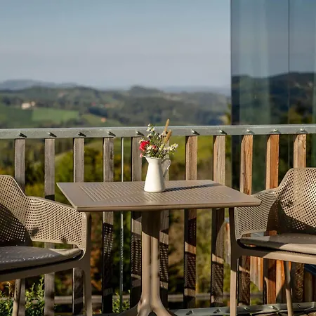 Wurzenberg Hotel Lodges Suedsteiermark *