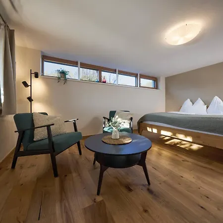 Wurzenberg Suedsteiermark Lodge *