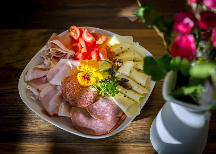 Wurzenberg Hotel Lodges Suedsteiermark * Гамлиц